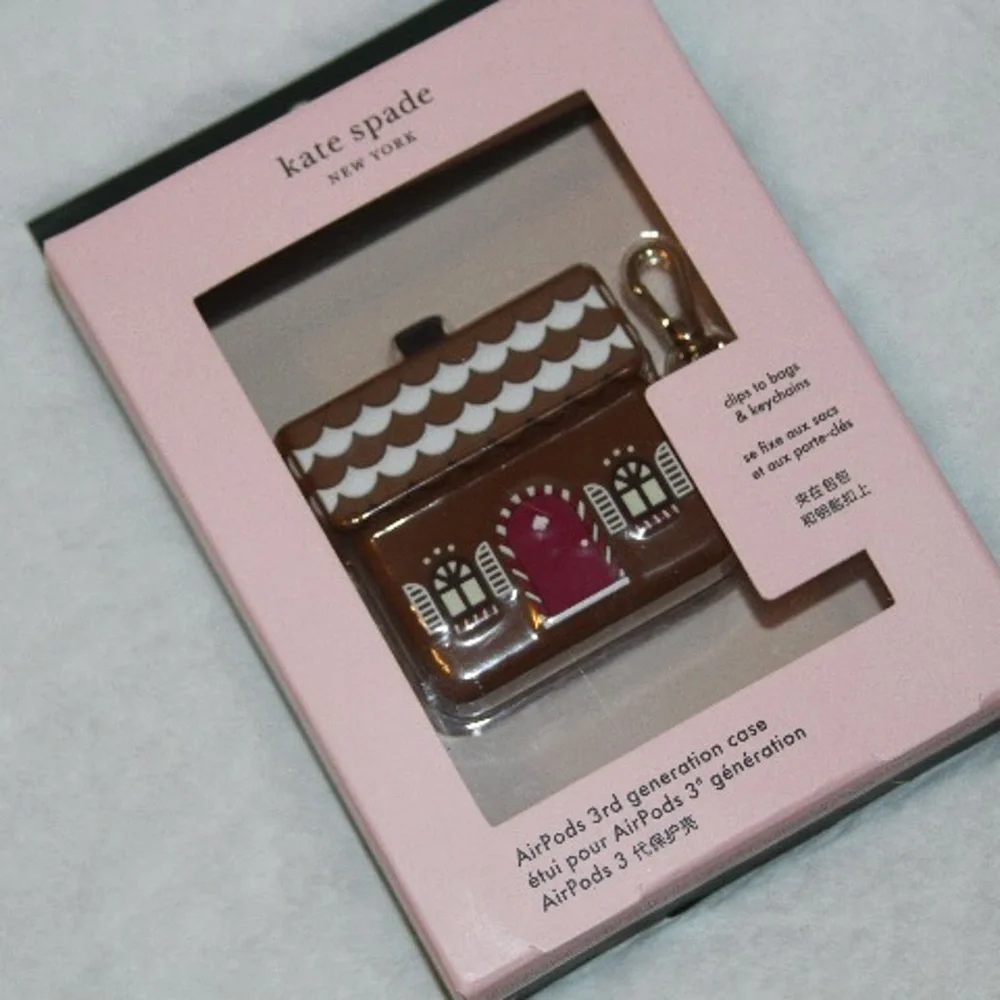 NWT Kate Spade Novelty Gingerbread House Silicon Airpod case